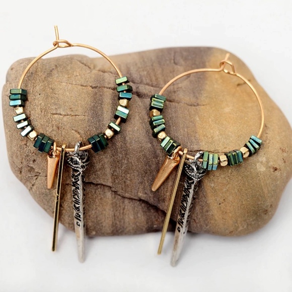 Jewelry - Natural Green Ore Stone Drop Gold Silver Earrings